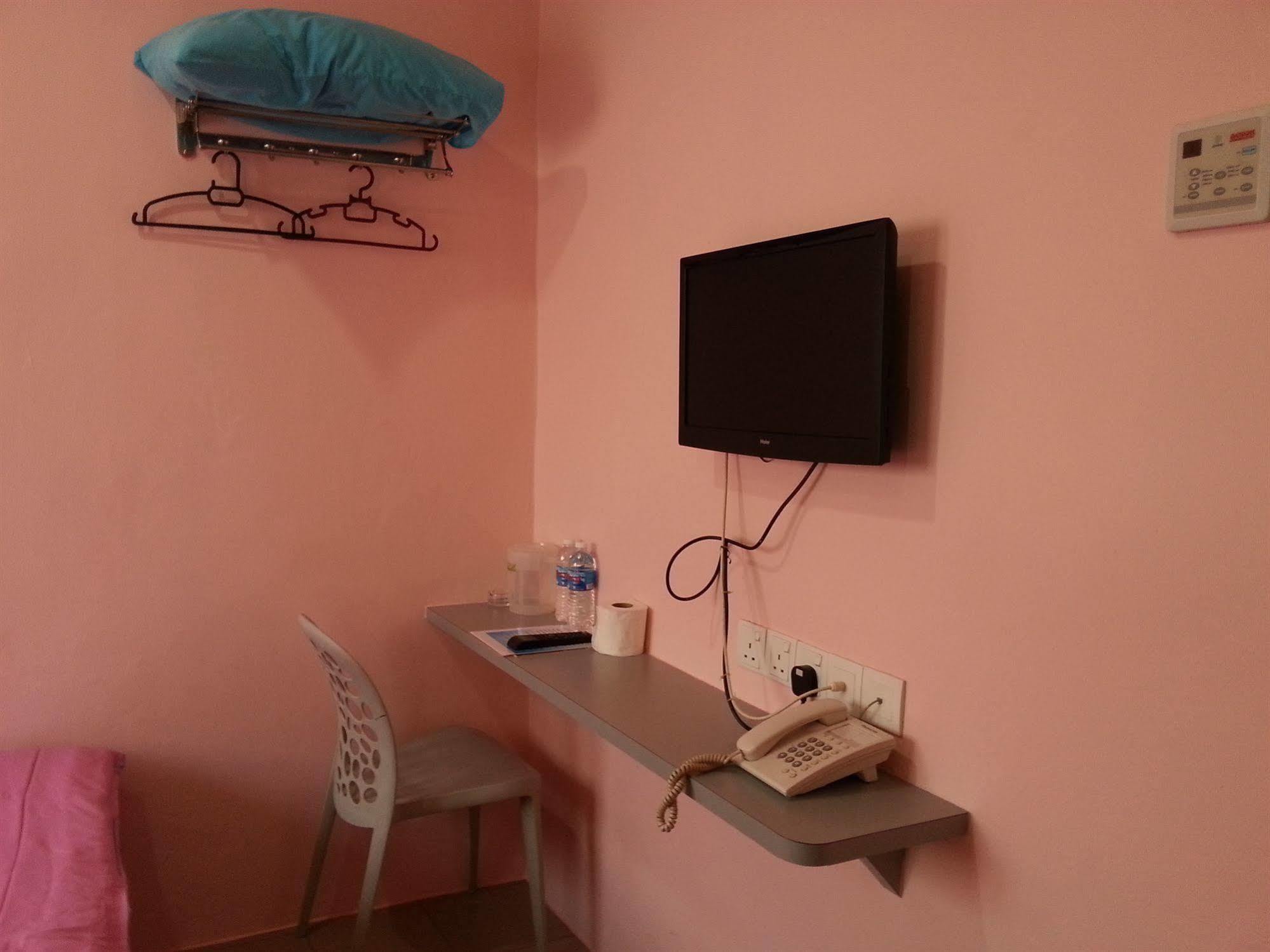 Lucky Hotel Τζόχορ Μπάχρου Εξωτερικό φωτογραφία